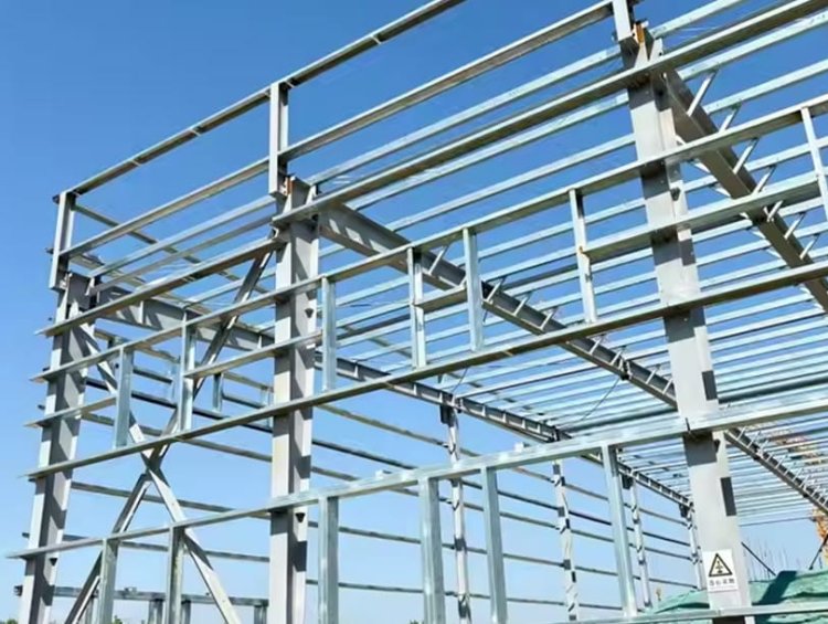 Custom Industrial Storage Building with Multi-Color Facade for Saudi Arabia, UAE, Nigeria